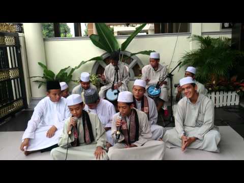 QASIDAH RAQIB AYYUHAL MUSHTAQ