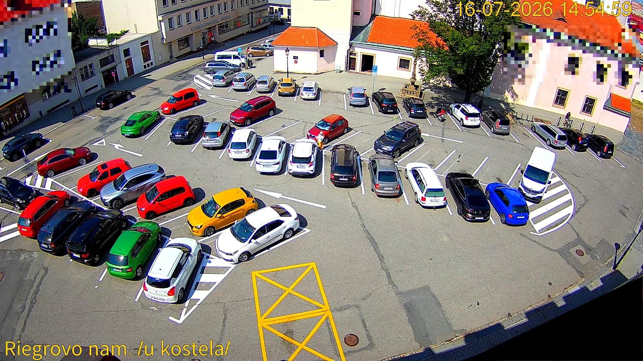 Live webcam view of Riegrovo Square Parking, Kroměříž