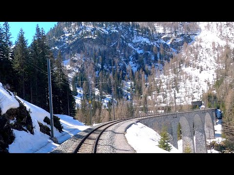★ 4K 🇨🇭 Chur - Albulabahn - Samedan cab ride [04.2021] RhB Führerstandsmitfahrt