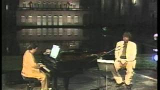 Milton Nascimento e Tom Jobim   Só Tinha De Ser Com Você ao vivo 1993