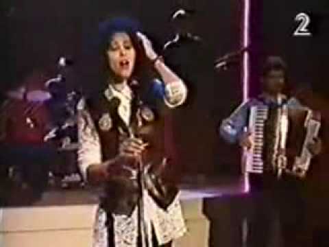 עפרה חזה-בן אדם בעולם