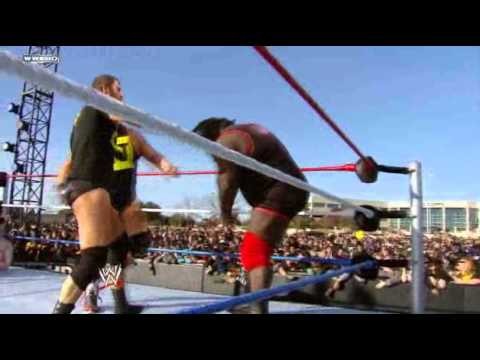 WWE - 15 Man Battle Royal  *HD*