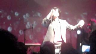 CK: Bilal "Cake And Eat It Too" Live