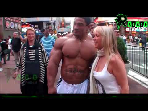 When Roelly Winklaar Goes Out in Public