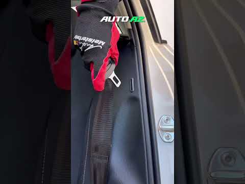 Rücksitze mit Gurtfixierer