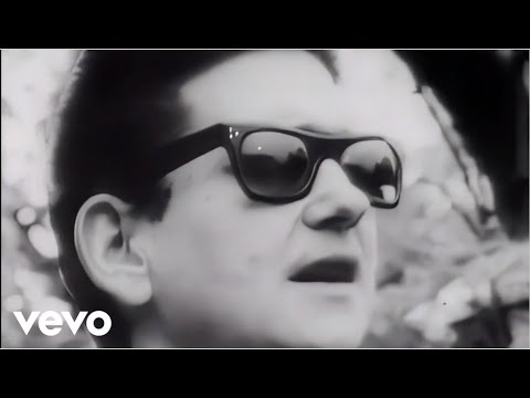 Roy Orbison - Oh, Pretty Woman (Official Music Video)