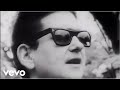Roy Orbison - Oh, Pretty Woman (Official Music Video)