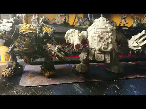 Kromlech Ork mega clanker vs Mega dread FW