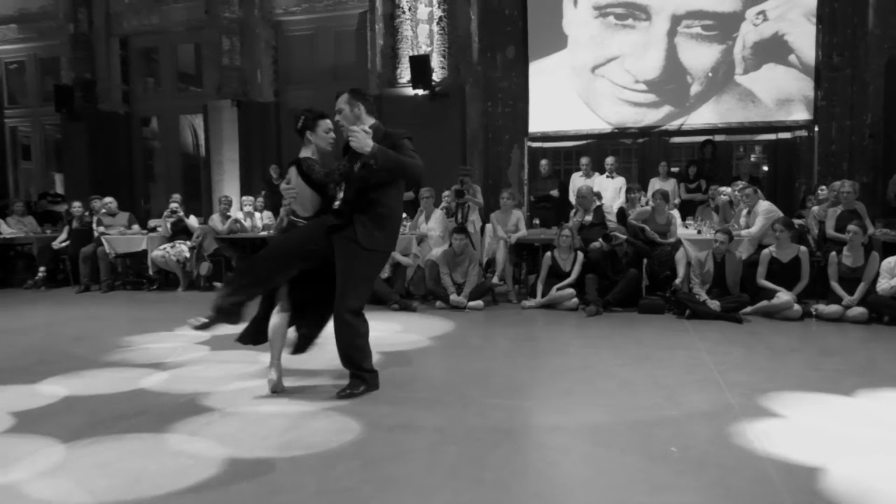 Anibal Lautaro y Valeria Maside bailan tango en el Festival de Tango de Amberes 2018