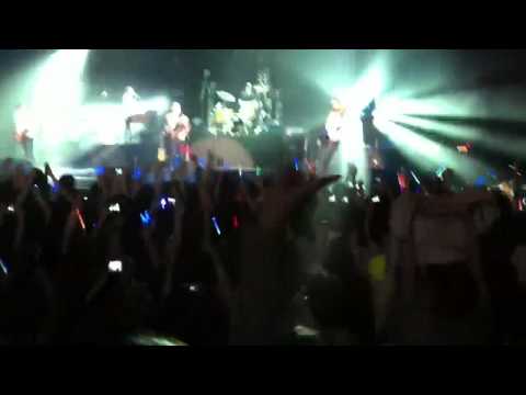 2011 Maroon5 in Busan 'Hands All Over'