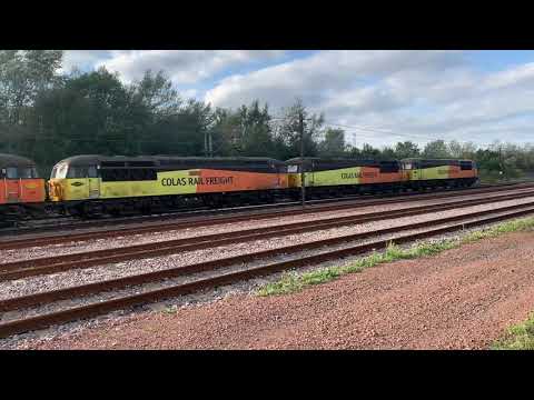 Colas Class 56096 + Class 56113 + Class 56302 + Class 56090 pass Darlington on Doncaster to Tyne S.S