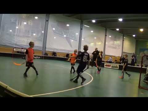 KooVee Mustat vs Pirkat White