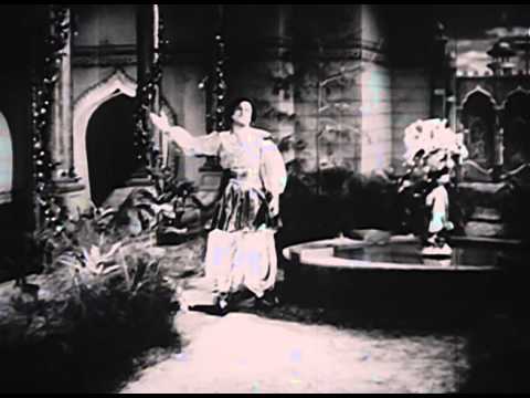 Mayakkum Maalai - MGR, Rajakumari - Gulebakavali - Tamil Classic Song