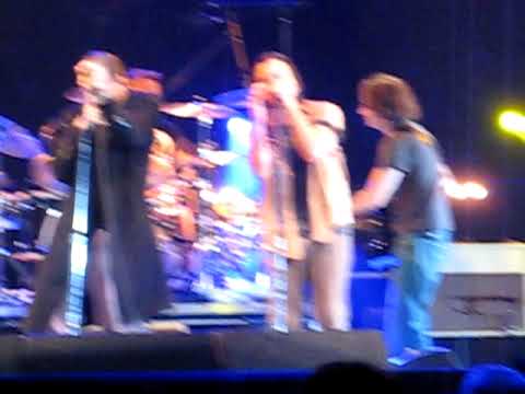 Pearl Jam and Social Distortion "Down" Philadelphia Spectrum 10/28/09