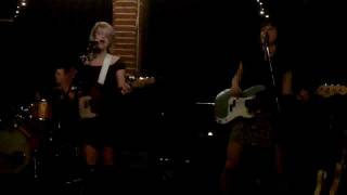 Olivia Mancini & The Mates - Easy Way