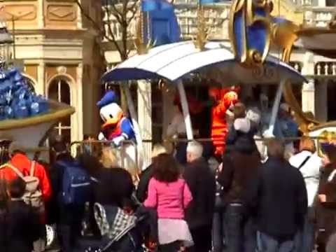 NPM2 DISNEY CLIP SI CARMEN CARE ZICE UNDE AU FOST