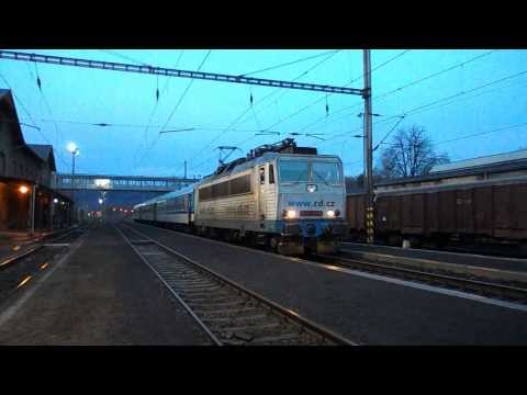 Odjezd vlaku Sp 1695 (ČD 362.110) - Řetenice, 23. 12. 2013