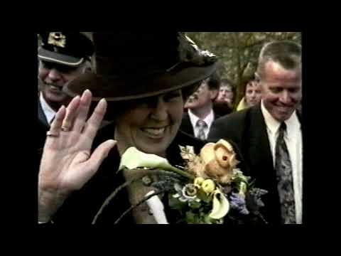 1998 Koningin Beatrix op bezoek in Gramsbergen