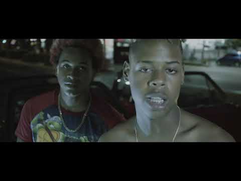 R8 En La Casa - Que Le Baje🔥 (Vídeo Oficial)