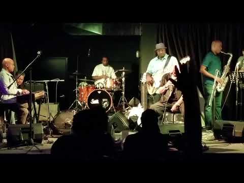 The Midnight Sun Band(11)