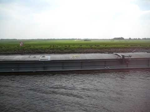 Vorbeifahrt Binnenschiff Consensus - GMS - 02319490 am Schreibpegel Reithörne Part 1/2