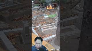 Download lagu Kuburan Yang Terbakar Dan Suara Dari Kuburan!! #m4zsda #shortvideos #horrorgaming #shorts #reaction mp3 Download lagu Kuburan Yang Terbakar Dan Suara Dari Kuburan!! #m4zsda #shortvideos #horrorgaming #shorts #reaction mp3
