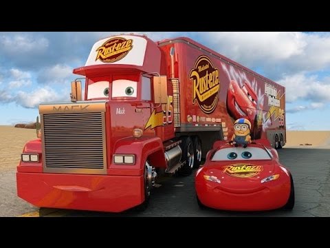 Video CAMIÓN RAYO McQueen CARS Mack Truck juguetes para niños. Lightning Toys Disney Pixar kids