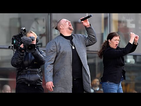 Nano "Jag fick representera kärleken" - Nyhetsmorgon (TV4)