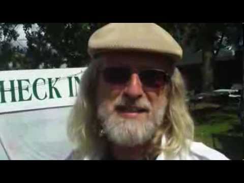 Seattle Hempfest 2013   Ladies with Police Doritos and Jorge Cervantes