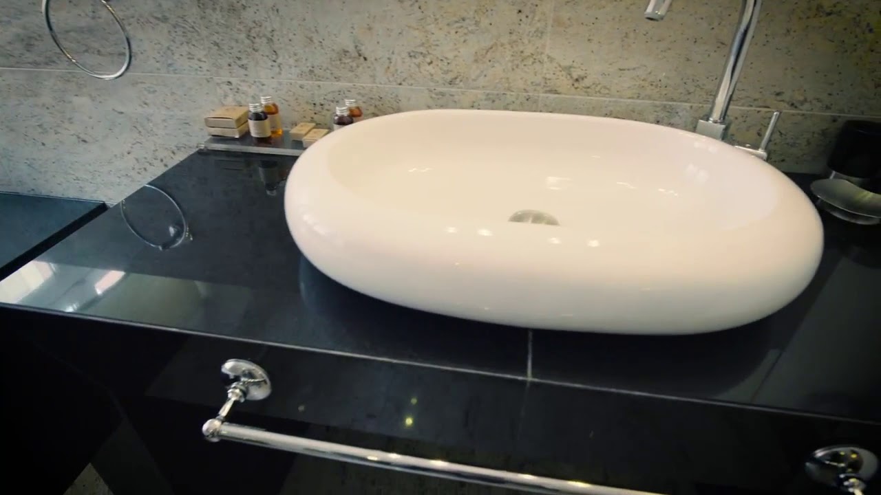 hotel **** - Hotel Kolegiacki **** - wideo