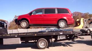 2009 Chrysler a town and country flat bed load