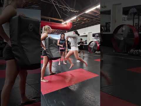 Stop sitting on your kicks 🪑.   #muaythaifamily #muaythai