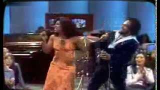 Mac &amp; Katie Kissoon - Big Hello 1974