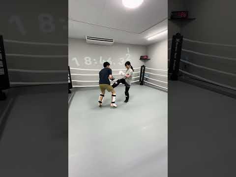 夫婦でスパーリング🥊 #キックボクシング #ミット打ち #格闘技 #群馬県 #mma #高崎 #boxing #muaythai #kickboxing #スパーリング #shorts