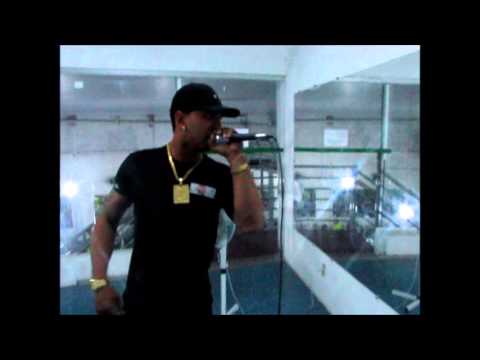 MC DADO E EQUIPE ENSAIOO