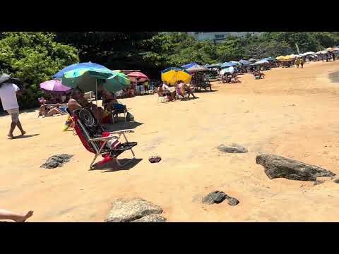 Praia de Bacutia em Guarapari no Espírito Santo