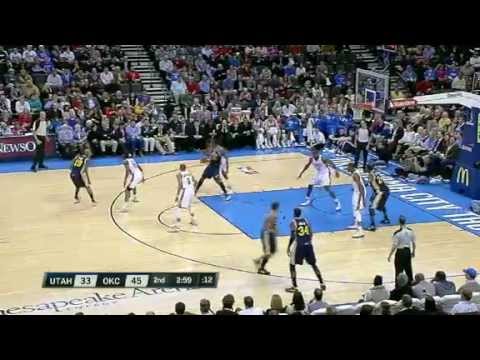 Kendrick Perkins playing point guard assists in alley oop