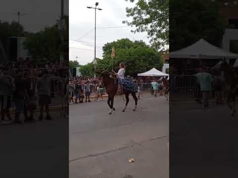 En el desfile de Guernica - Presidente Perón #challenge #abigail #celeste