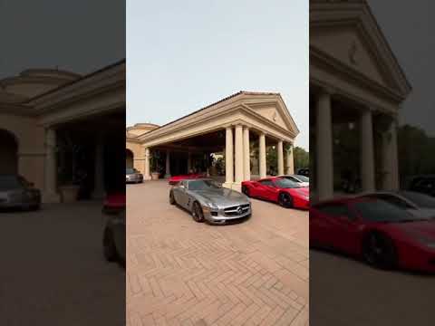 Rate this place!! Let us know in the comments!! 🎵 Ciao - Kees pop, Vince Johnson, ELSKA #tremble