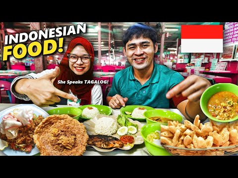 Eating Authentic Jakarta Street Food with an INDONESIAN! She Speaks TAGALOG!!