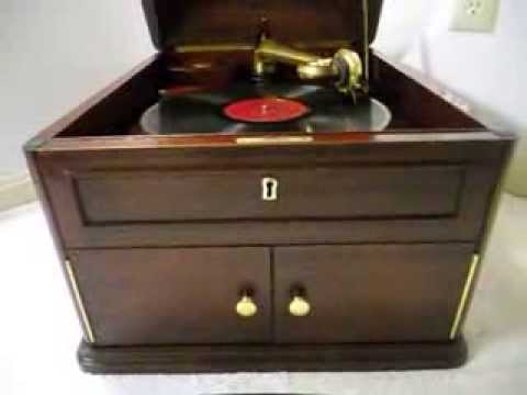 Victor Victrola VV-XI Tabletop With Gold Hardware