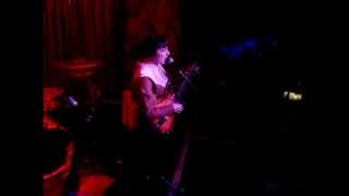 Cate Le Bon - Sad Sad Feet