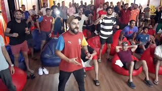 RCB Players reactions while watching MI vs DC Match | Virat Kohli thanks Mumbai Indians