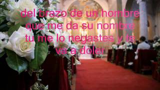 VESTIDA  DE  BLANCO    ROCIO  DURCAL (LETRA)