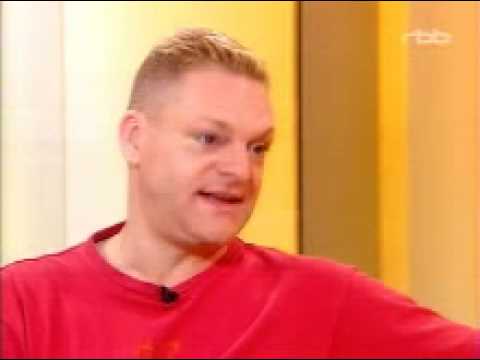 Andy Bell Interviewed On German TV, In German!