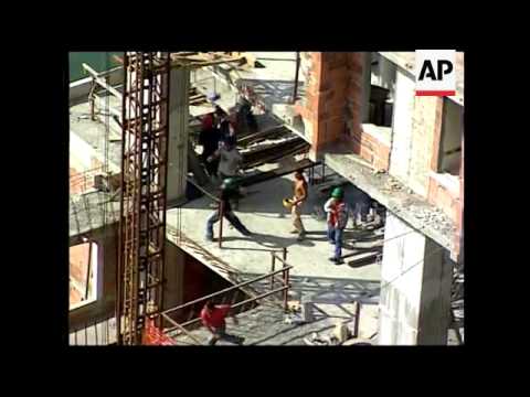 Violent confrontation btw workers and anti-riot police