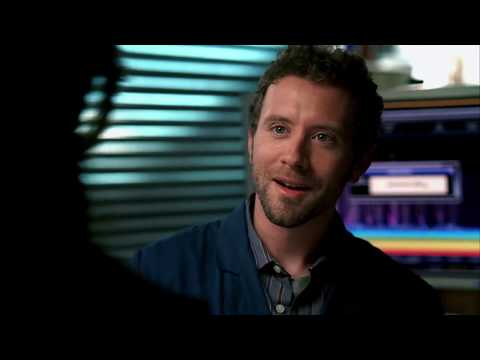 Bones - Angela y Hodgins (4x13)