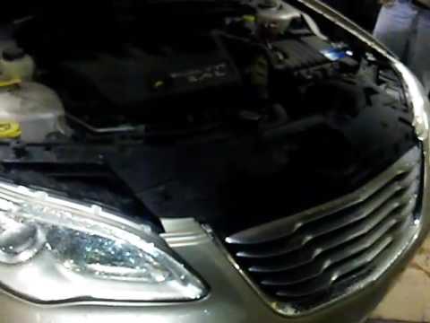 2014 chrysler 200 headlight bulb replacement
