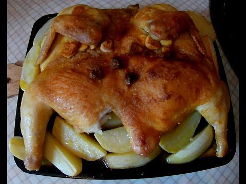 Запеченный цыпленок с картошечкой