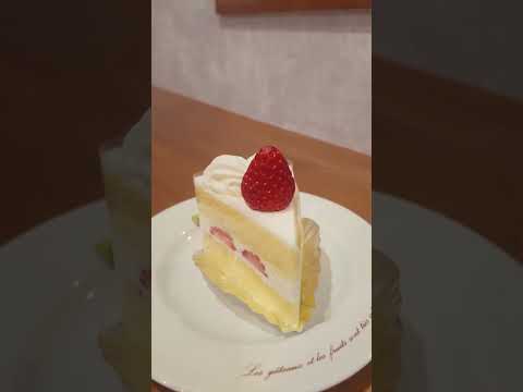 スマホ素材を映画のようなお店のPR動画に編集します イメージ1